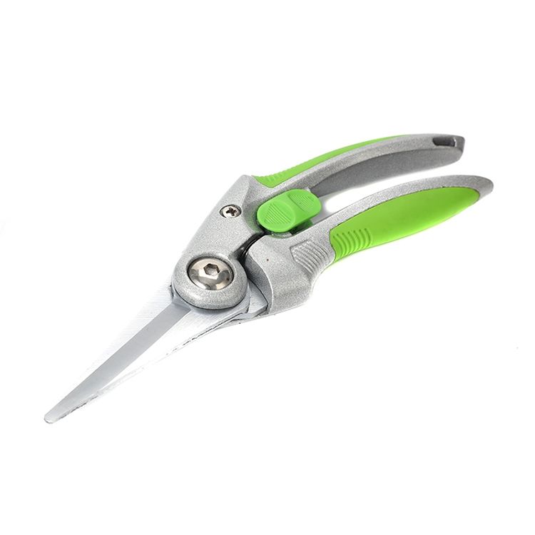 Floral Pruner With Lightweight Handle